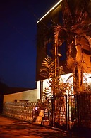 Crystal Suites and Apartments