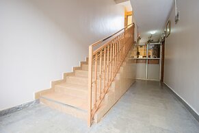 Crystal Suites and Apartments