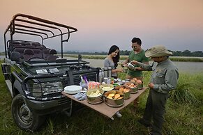 Barahi Jungle Lodge