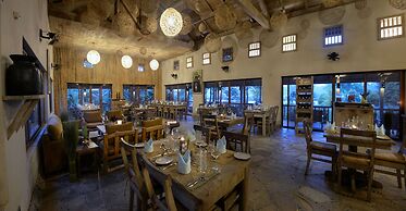 Barahi Jungle Lodge