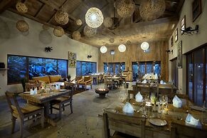 Barahi Jungle Lodge
