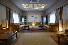 Barahi Jungle Lodge