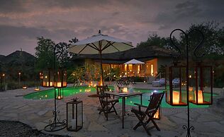 Barahi Jungle Lodge