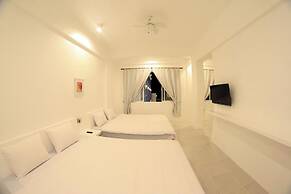 Coron Bluewave Hotel