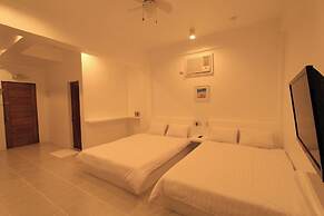 Coron Bluewave Hotel