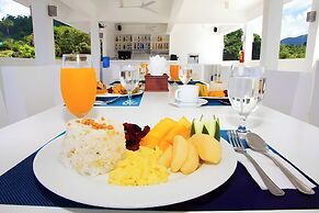 Coron Bluewave Hotel