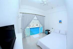 Coron Bluewave Hotel