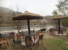 Damchen Resort