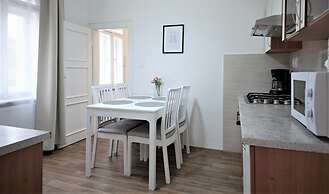 Angel City Apartments