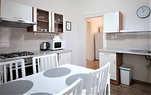 Angel City Apartments