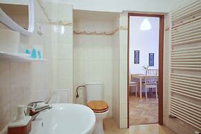 Angel City Apartments