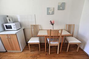 Angel City Apartments