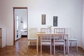 Angel City Apartments