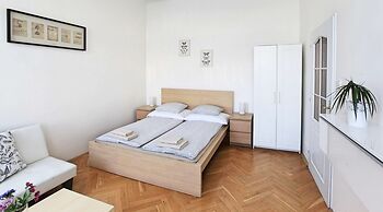 Angel City Apartments