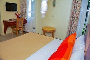 Esella Country Hotel