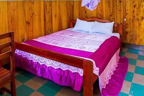 Sabinyo Guest House