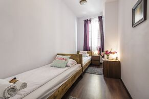 Galeria Italiana Apartments