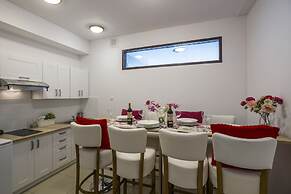 Galeria Italiana Apartments