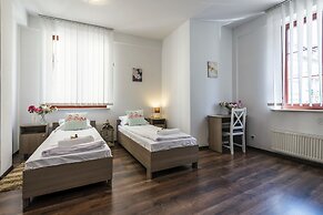 Galeria Italiana Apartments