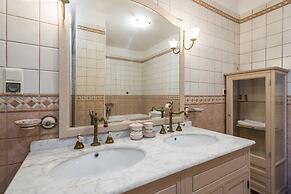 Galeria Italiana Apartments