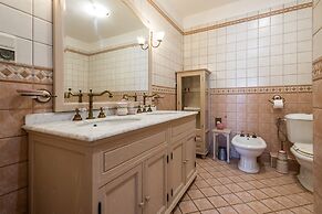 Galeria Italiana Apartments