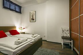 Galeria Italiana Apartments