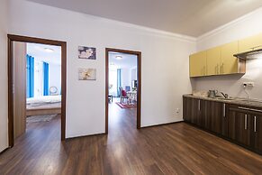 Galeria Italiana Apartments