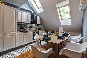 Galeria Italiana Apartments