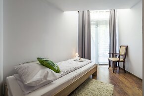 Galeria Italiana Apartments