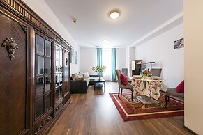 Galeria Italiana Apartments