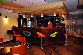 Igongo Country Hotel & Cultural Centre