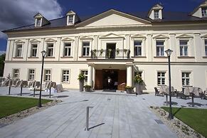 Zámeček Petrovice