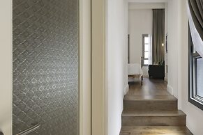 Akotika Boutique