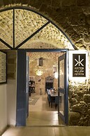 Akotika Boutique
