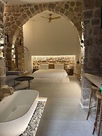 Akotika Boutique