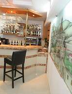 Tabar Hotel