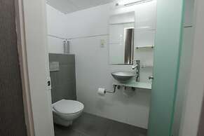 Tabar Hotel