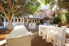 Tabar Hotel