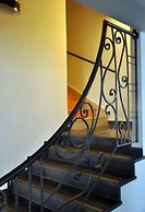 Tabar Hotel