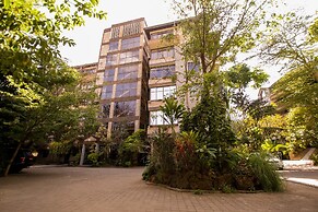 Kates Apartments