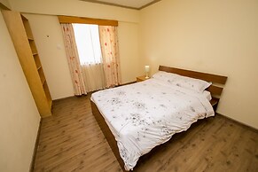 Kates Apartments