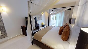 Aldea Thai by Playa Moments