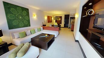 Aldea Thai by Playa Moments