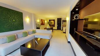 Aldea Thai by Playa Moments