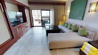 Aldea Thai by Playa Moments