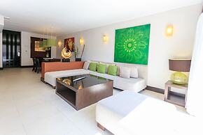 Aldea Thai by Playa Moments