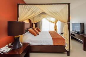 Aldea Thai by Playa Moments