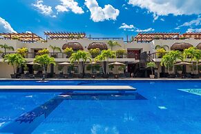 Aldea Thai by Playa Moments
