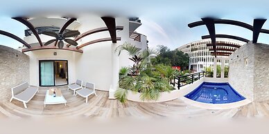 Aldea Thai by Playa Moments