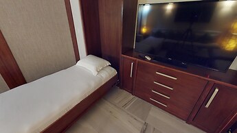 Aldea Thai by Playa Moments
